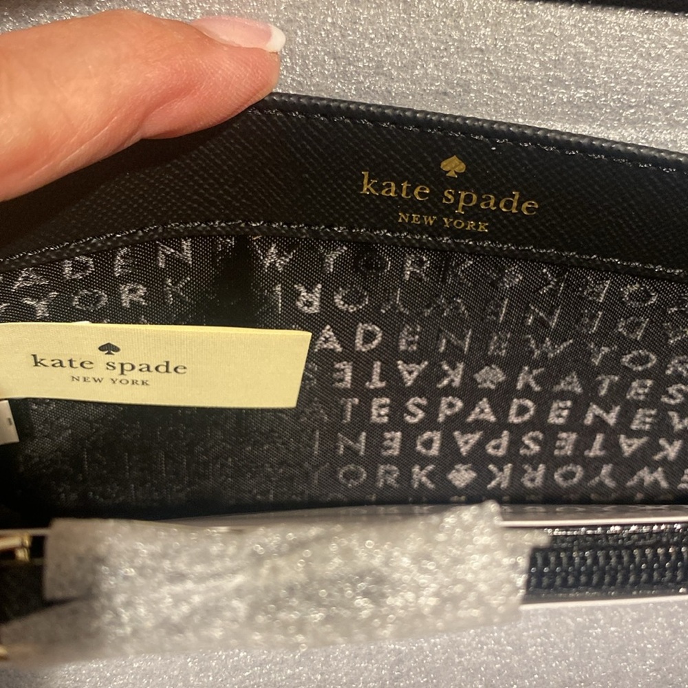 Kate Spade Wilson Road Poppy Wallet - Picture 9 of 11